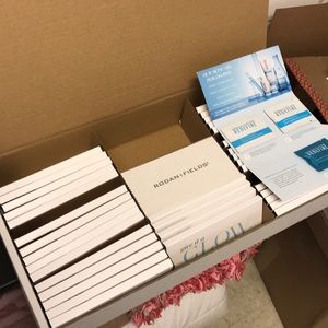 34 Rodan + Fields Give it a Glow Samples
